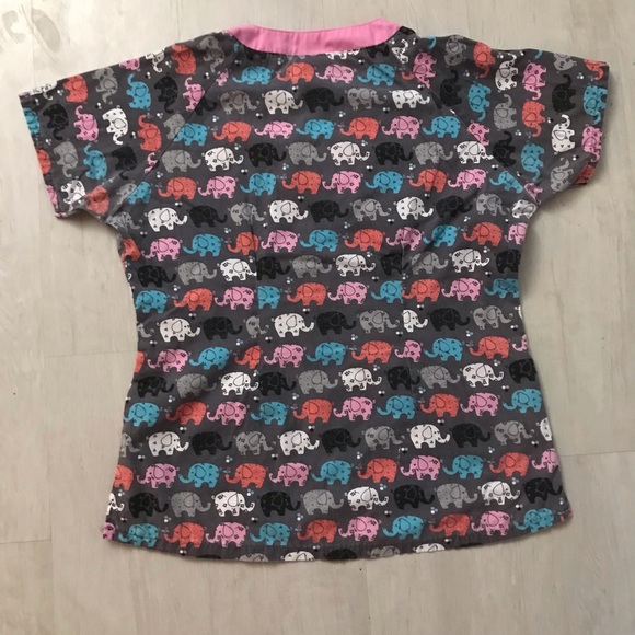 UA Scrubs, elephant scrub top - Picture 2 of 8